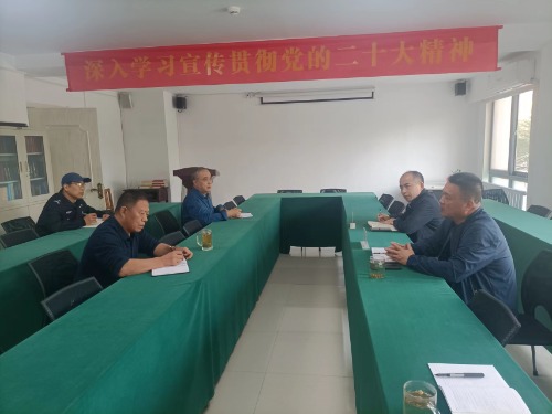 集團副總經(jīng)理馬如猛帶隊到常臻商貿(mào)公司督導(dǎo)檢查